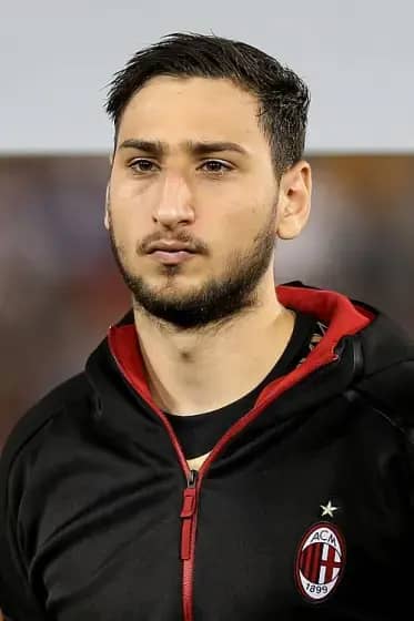 Đanluiđi Donaruma napušta PSG: Mančester Siti, Čelsi, Bajern ili Saudijska Arabija? Transfer bomba 2025