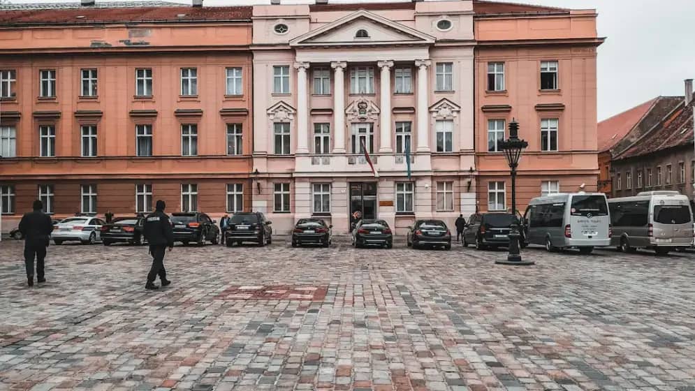Kako je M.R.M. iz Ljubuškog osvajala tender za službene automobile Generalnog sekretarijata Vijeća ministara BiH