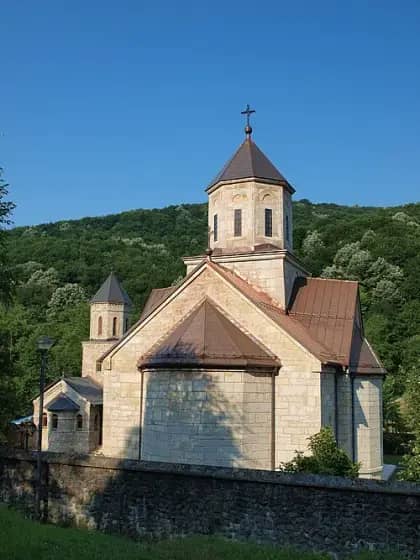 Darko Banjac na krsnoj slavi manastira Moštanica: Preobraženje Gospodnje, poruka o očuvanju vjere i ognjišta