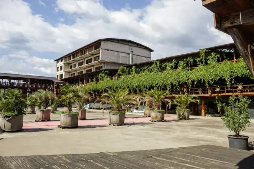 Restoran Ljubuša u Ljubuškom: Kako Iva i Andrija kraj tvrđave hercega Stjepana prave autentičnu hercegovačku hranu