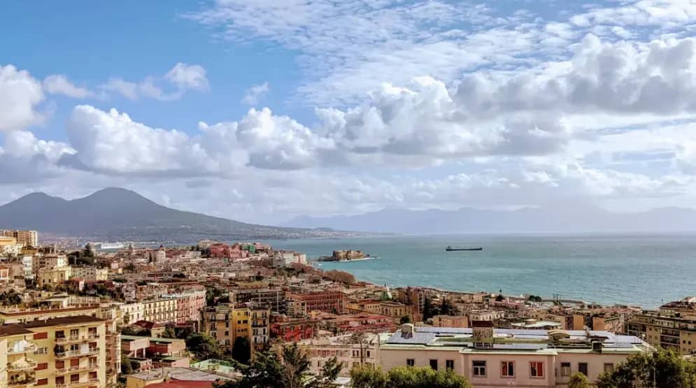 De Laurentis otkriva: Kako je Napoli osvojio skudeto nakon prodaje Hviče Kvaratskelije u PSŽ i ponuđenog paketa za Kvara-Osimen