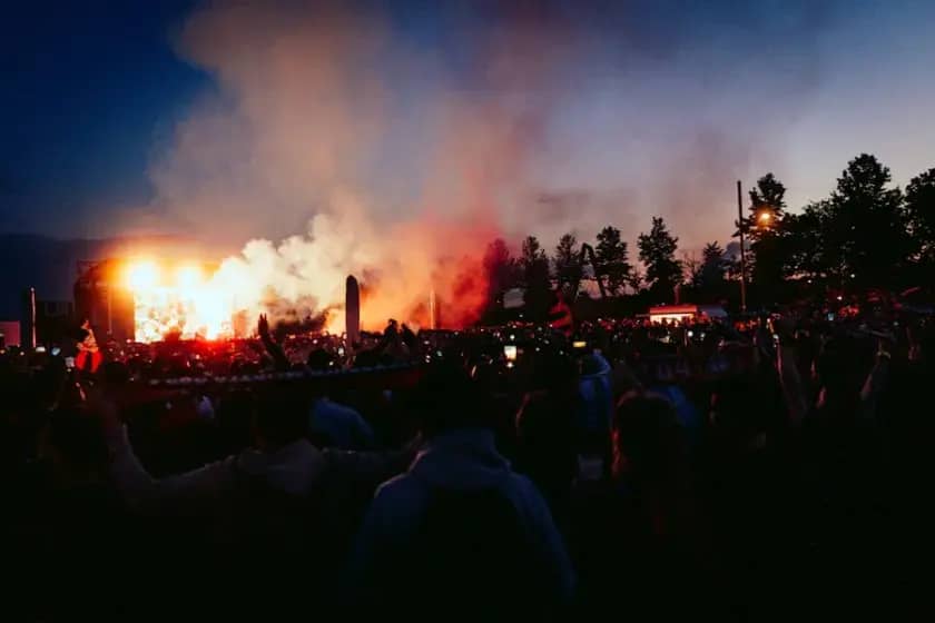 UEFA Kaznila Malme sa 110.000 €: Baklje, Bacanje Predmeta i Uslovne Zabrane Poslije Duela sa Kopenhagenom