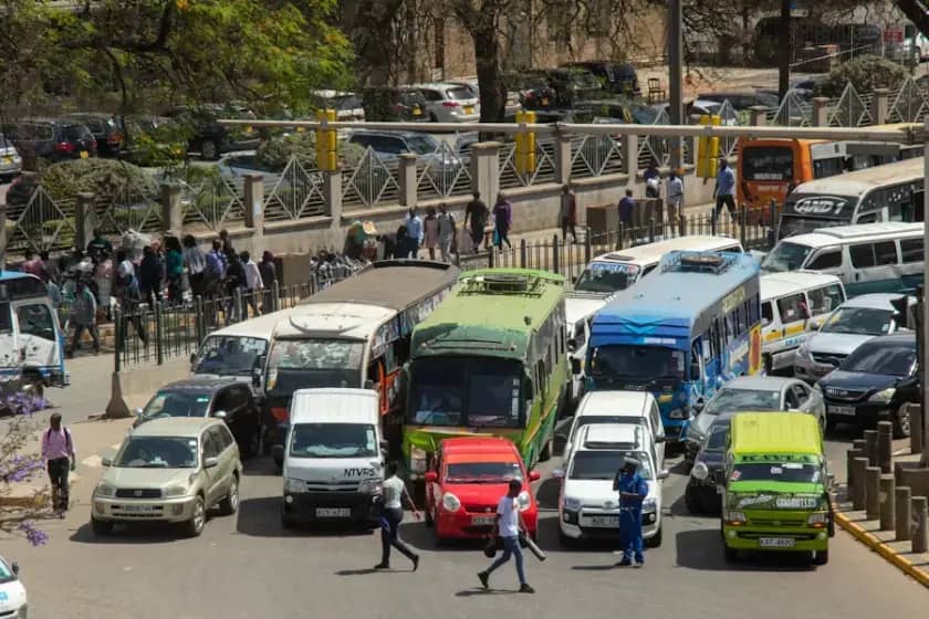 Strašna saobraćajna nesreća u Egiptu: Sudar kamiona i minibusa usmrtio 19 radnika u Menufiji
