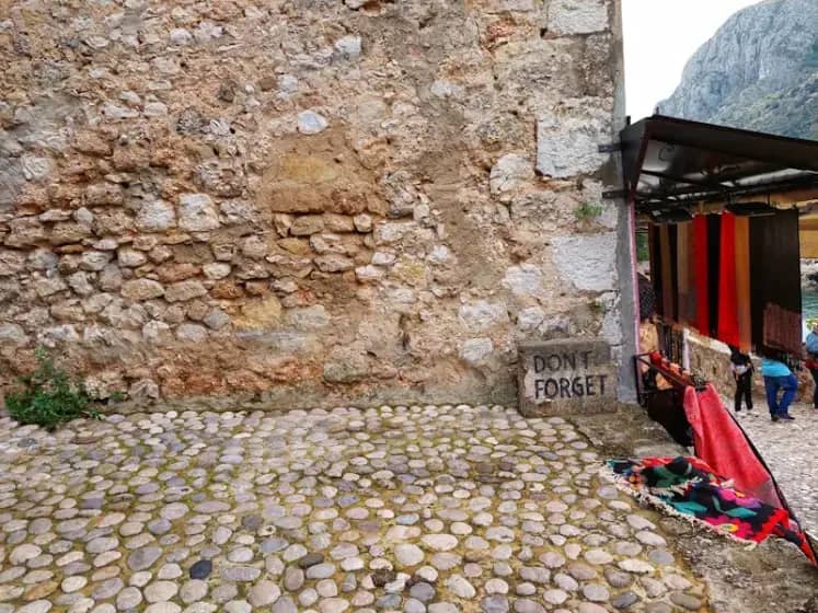 Mostar: Stanari Ledara pokreću peticiju protiv nelegalne gradnje i otvaranja ugostiteljskog objekta