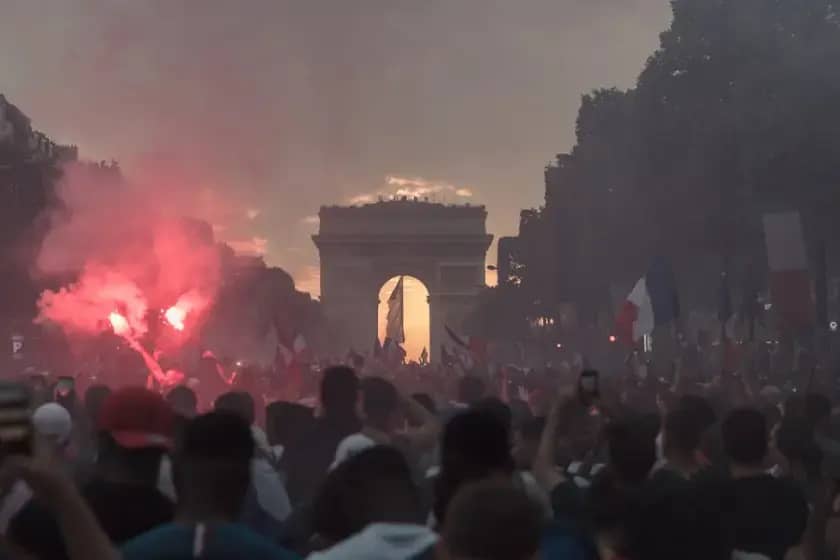 Napoli demolirao Fiorentinu 3:1 u Seriji A — De Brujne penal, Hojlund i Beukema osigurali trijumf