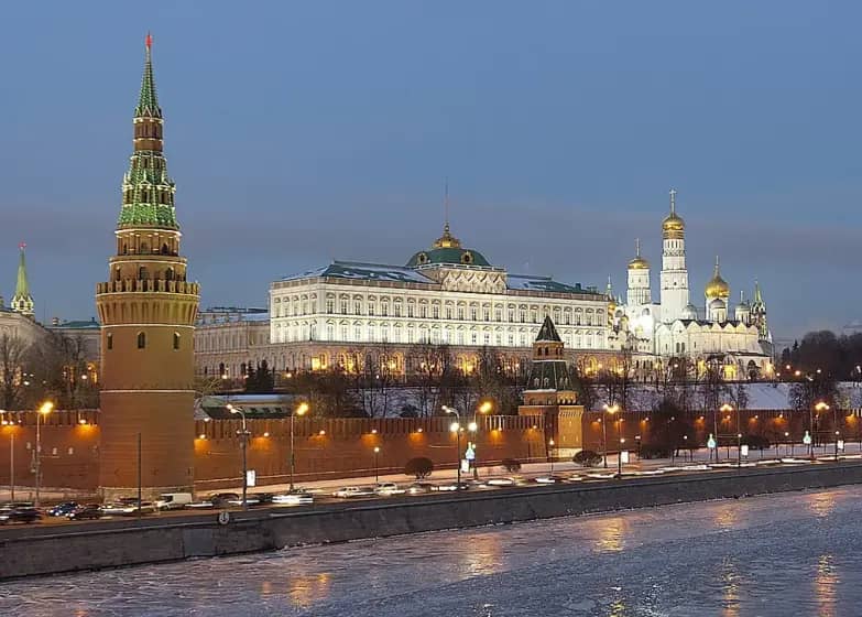 Rakete i dronovi ponovo udarili na Ukrajinu: Putin i Tramp na suprotnim stranama