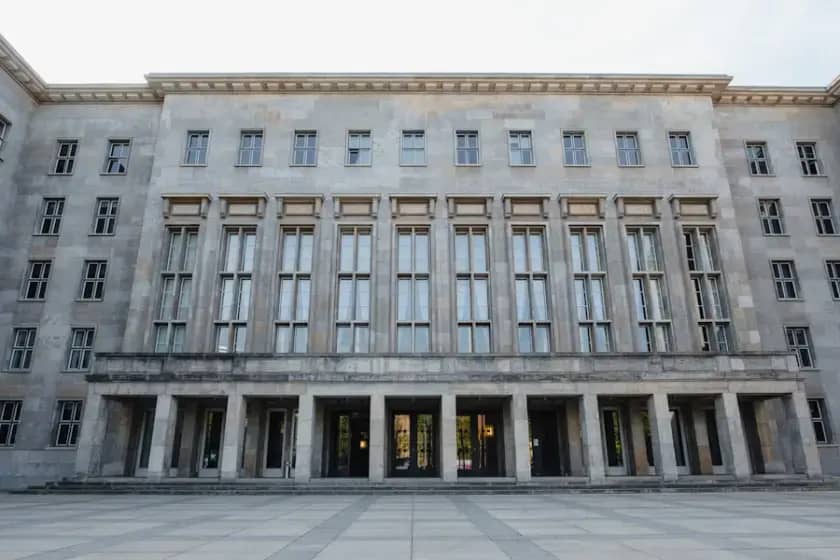 Ministarstvo finansija RS isplaćuje 51 milion KM: Boračko-invalidske i socijalne naknade za avgust