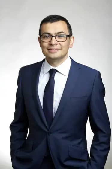 Demis Hassabis razotkriva: Zašto GPT-5 i Gemini 2.5 nijesu 'PhD-level' vještačka inteligencija i šta su halucinacije