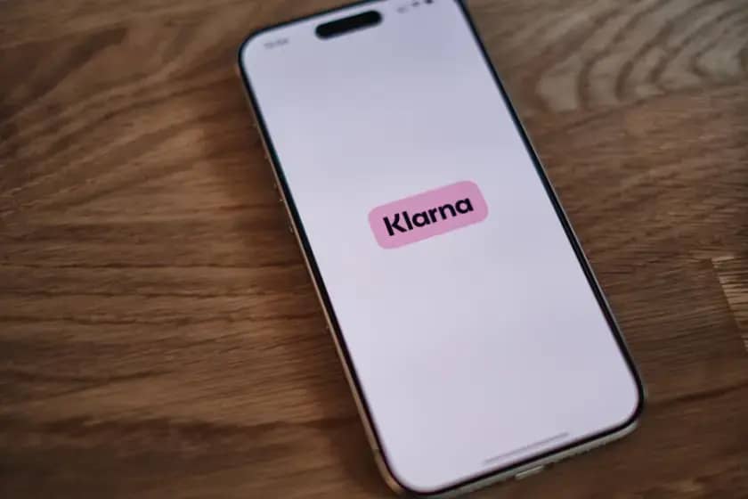 Klarna u krizi: 17% stopa neplaćanja, kolaps AI agenata i hitno vraćanje radnika pred IPO od $14 billion