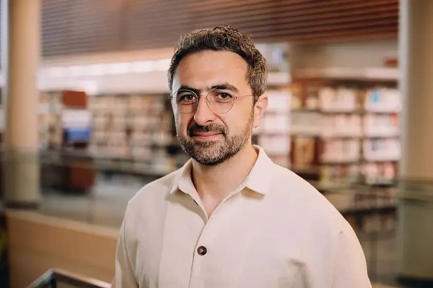 Mustafa Suleyman upozorava: AI saputnici, lažna svjesnost i prijetnja mentalnom zdravlju pred superinteligencijom