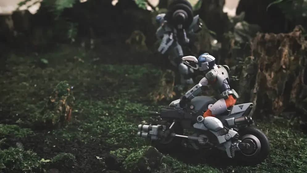 Šok: Humanoidni borbeni roboti REK i DeREK iz San Francisca divljaju u skladištu