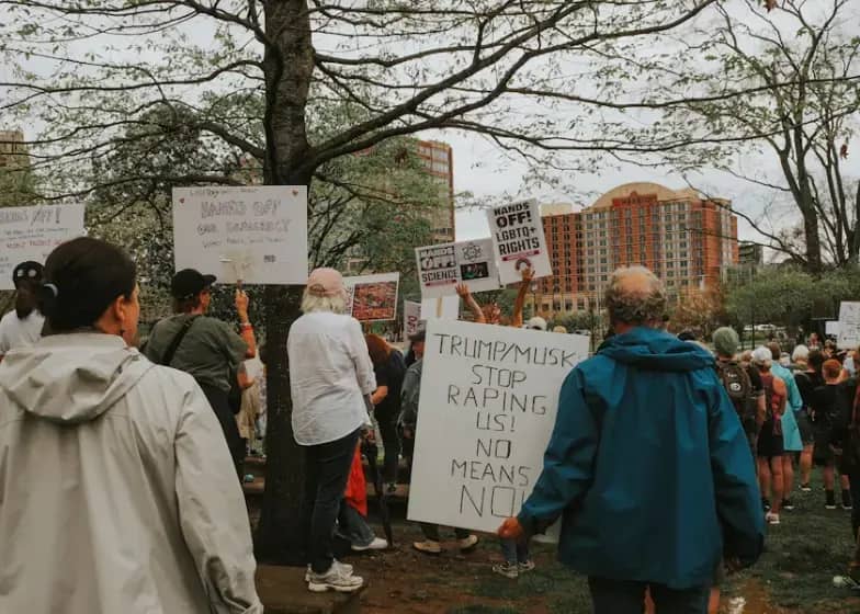 Haos u Hagu: Protesti u Holandiji — Huligani Fejenorda, AZ Alkmaara i Den Haaga sukobili se s policijom