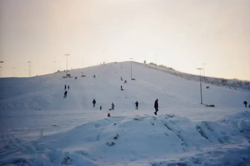 Krenula pretprodaja ski-karata na Jahorini: velike uštede, sezonske karte, gratis noćno skijanje i nove dječje cijene