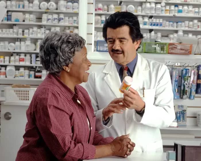 Svetski dan farmaceuta 25. septembar: Kako farmaceut u apoteci štiti zdravlje i pruža savjetovanje