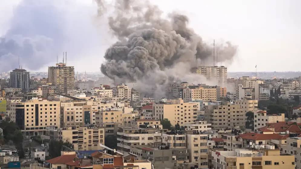 Izraelski Zračni Napadi Ubijaju 94 Palestinaca u Gazi Tokom Poštojeće Humanitarne Krize