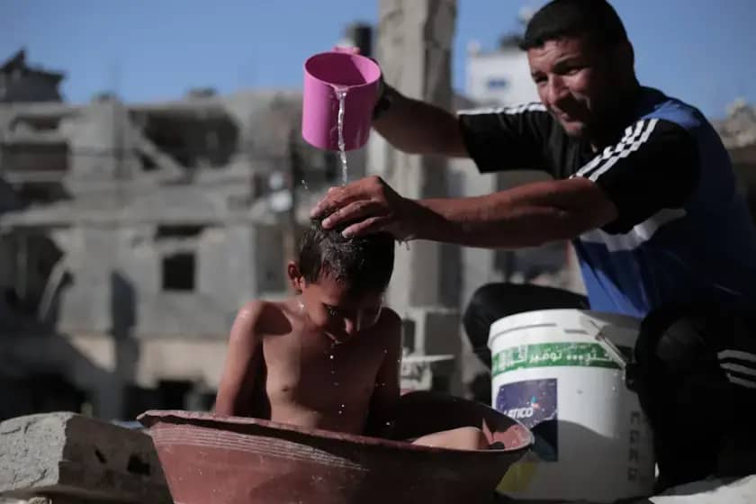 Izraelski vazdušni napadi u Gazi: 15 mrtvih, preko 600 ubijenih pored humanitarnih konvoja u mjesec dana