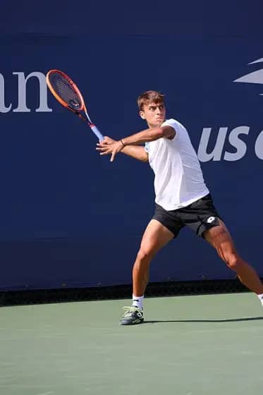 Novak Đoković oborio rekord plasmanom u 14. polufinale Vimbldona: Siner mu sledeći izazov