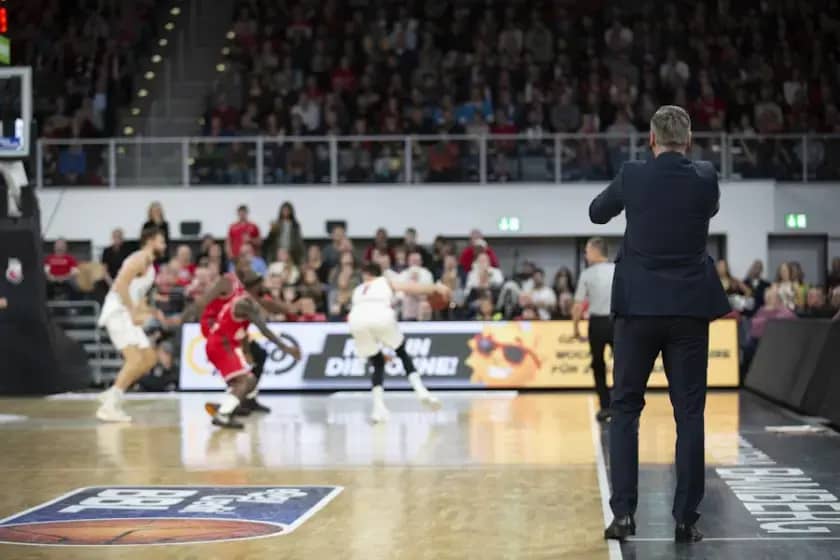 Partizan predstavio novog pomoćnog trenera Mirka Ocokoljića nakon odlaska Bogdana Karaičića u Aris