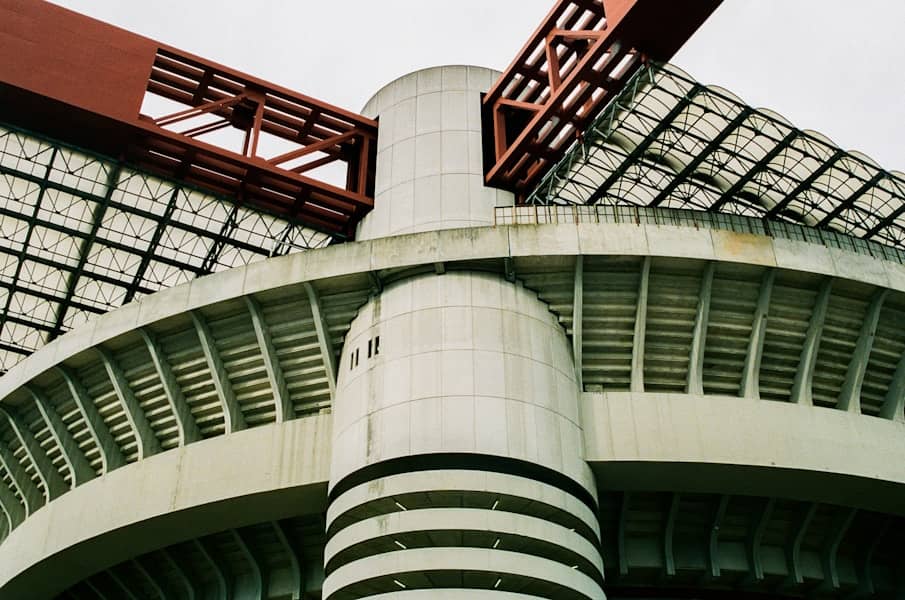Milan i Atletiko Madrid u trci za Dušana Vlahovića: Ponuda do 30 miliona od Atleticote i gotovina za Srpskog napadača