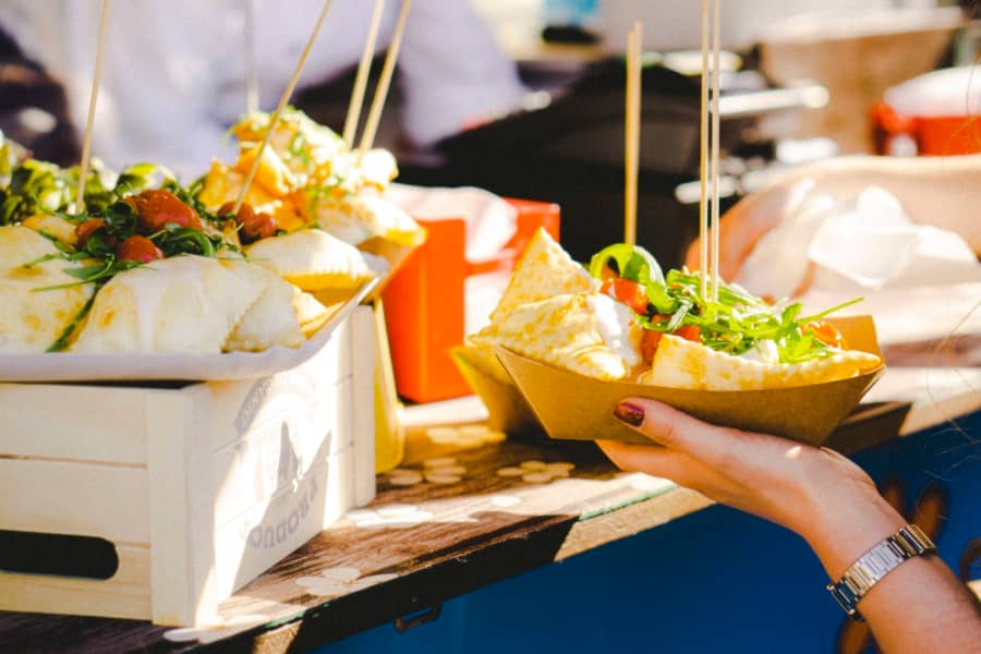 MoBa Street Food Festival Mostar 2024: 12 Dana Gastro Užitaka i Koncertnih Hitova od Zostera do TBF-a