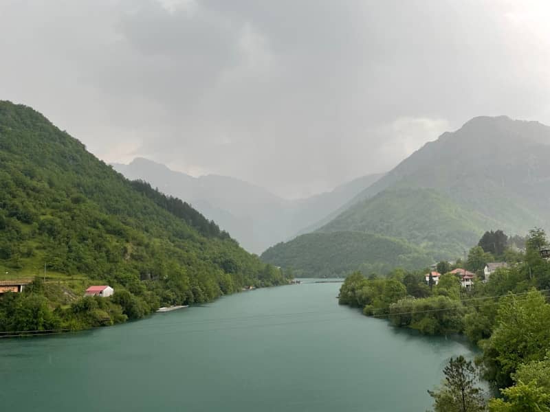 Jablanica: Rijaset i Merhamet grade kuće u Zlate nakon poplava — investicija 2,5 miliona KM, obnova džamije