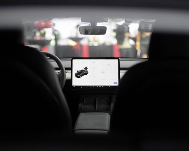Tesla skriva detalje o tri robotaksi nesreće u Austinu — NHTSA, sigurnosni vozači i Full Self-Driving