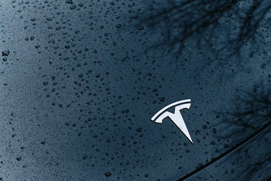 Krah Tesle: Tržišni udio pada na 38% — Model Y, Robotaxi i Optimus potkopavaju kompaniju Elona Muska