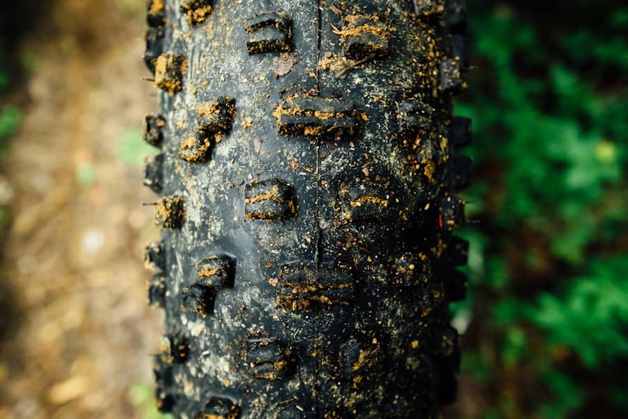 Šokantno otkriće: Gume automobila glavni izvor mikroplastike u vodama — biochar filter smanjuje zagađenje 97%