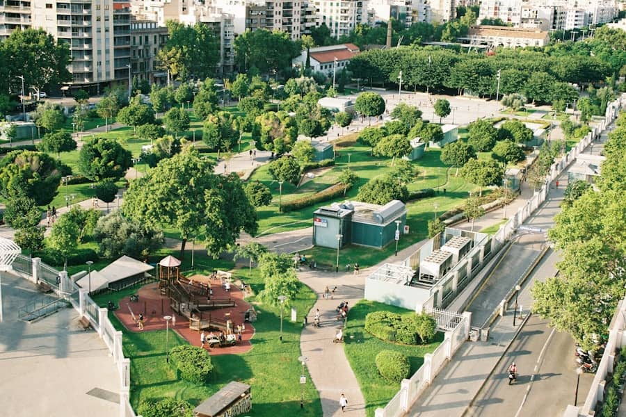 Prijedor u šoku: Polovina parka Pećani posječena po noći — optužbe za urbanistički kriminal i ekocid