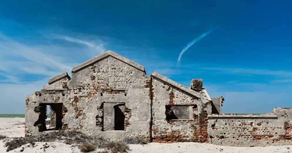 Myrnohrad skoro sravnjen: snimci dronom pokazuju ruske snage koje opkoljavaju grad blizu Pokrovska