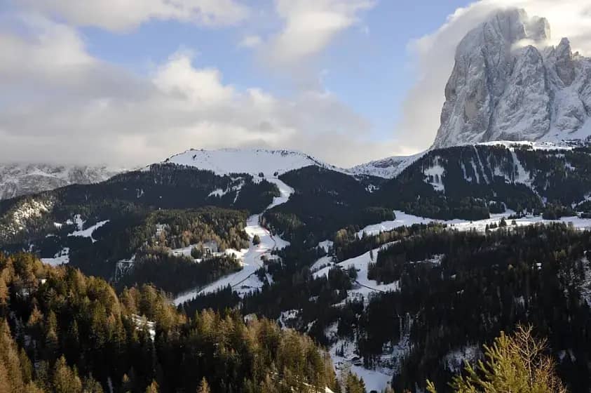 Nevjerovatno: Jan Zabistran pobijedio u superveleslalomu na Saslongu u Val Gardeni — prva pobjeda Češke u Svjetskom kupu