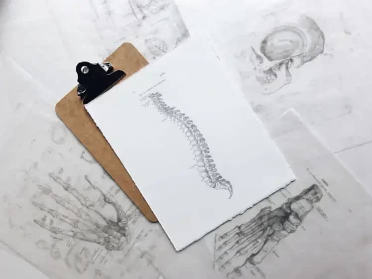 Bol u donjem delu leđa i rak: 9 simptoma spinalnih metastaza koje ne smijete ignorisati