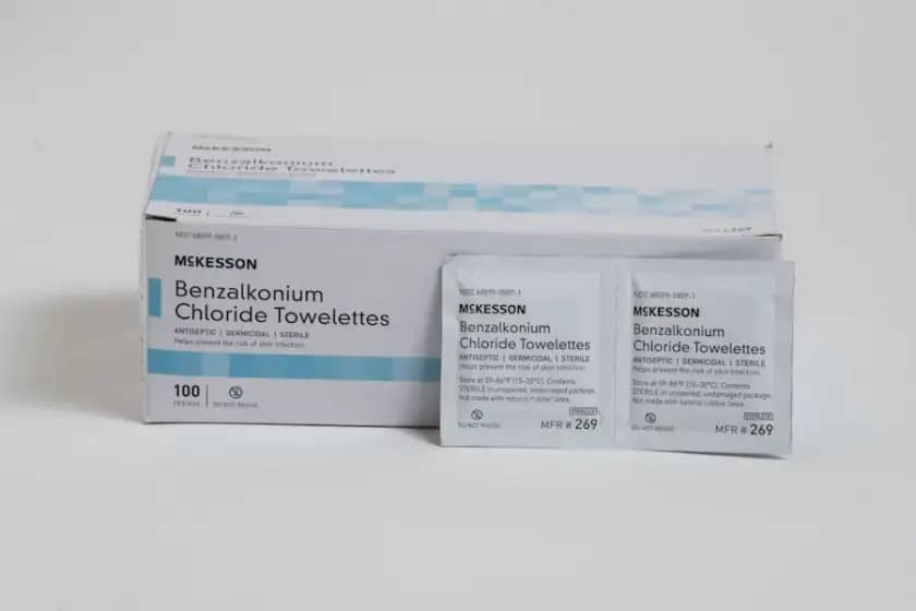 Blefarospazam: Simptomi, Uzrok i Najefikasnije Lečenje (Botoks, FL-41, Operacija)