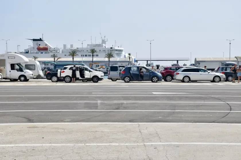 Gužve na graničnim prelazima sa Hrvatskom: Duža zadržavanja pri ulazu u BiH zbog novog sistema