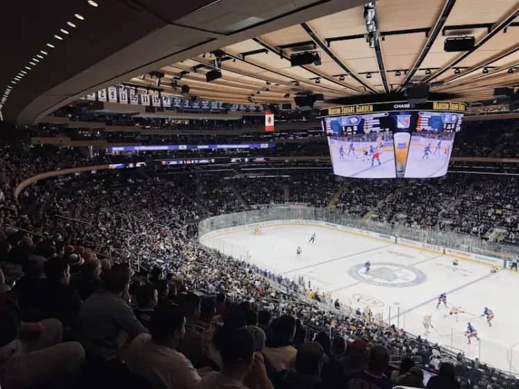 NHL vijesti: Konor Mekdejvid ponovo zvijezda nedjelje, Krosbi ruši rekord dok Sejbersi nižu sedmu pobjedu