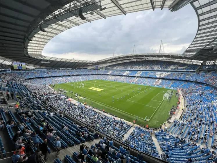 James Trafford se vraća u Manchester City: Interesovanje za golmana Barnlija i moguće pregovore o transferu od 40 miliona evra
