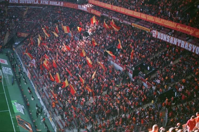 Partizan zahvaljuje Grobarima za nezaboravnu podršku i izvinjava se zbog gužvi na ulazima stadiona
