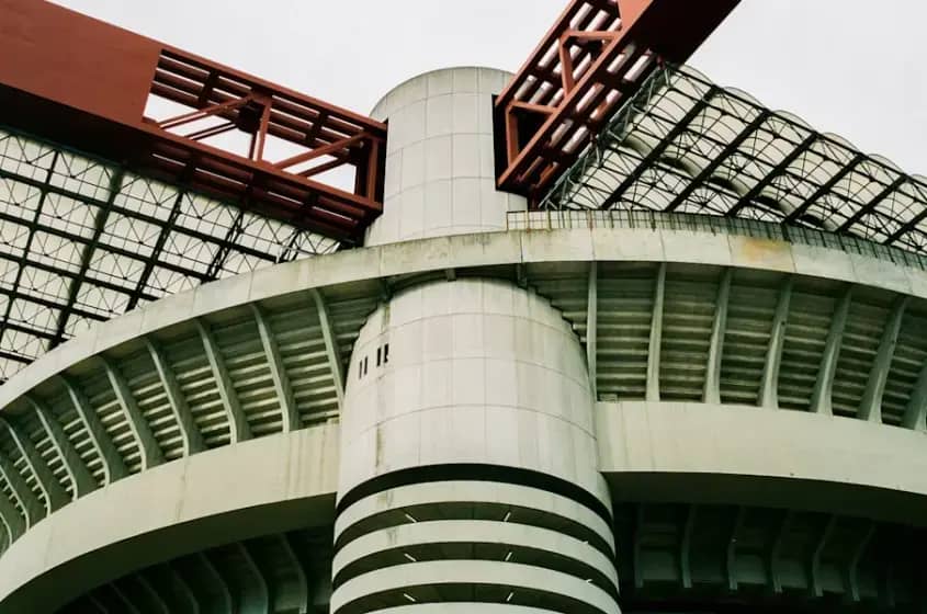Milan i Atletiko Madrid u trci za Dušana Vlahovića: Ponuda do 30 miliona od Atleticote i gotovina za Srpskog napadača