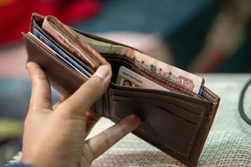 Prosječna neto plaća u RS u junu 1.564 marke: Najviše u vađenju ruda, najniže u nekretninama