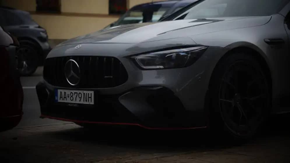 George Russell na korak od višegodišnjeg ugovora sa Mercedesom: Mogućnost timskog rada sa Maxom Verstappenom