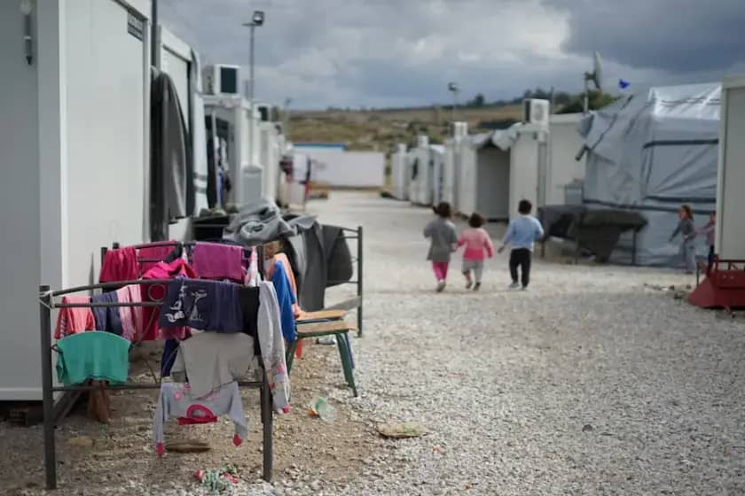 Pakistan nastavlja prisilne deportacije 1,4 miliona afganskih izbjeglica nakon isteka dozvola za boravak