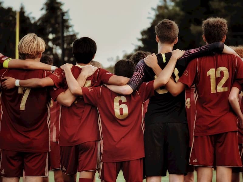 đovani van bronhorst novi pomoćni trener fudbaler liverpula uz trenera arnea slota
