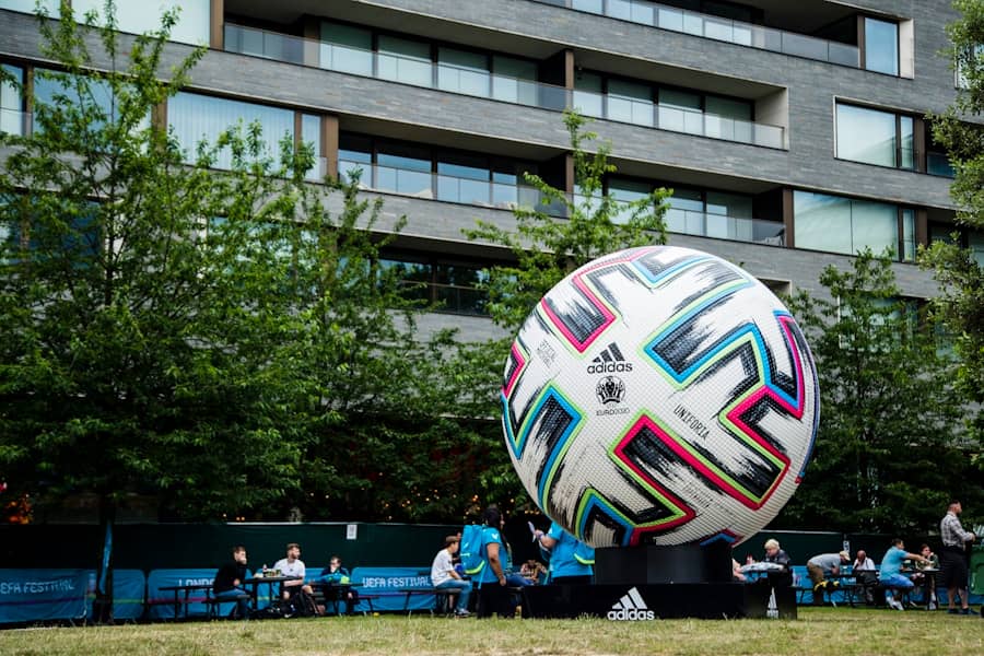 UEFA izbacila Kristal Palas iz Lige Evrope zbog vlasničkih veza sa Lionom, Notingem Forest na putu ka Evropi