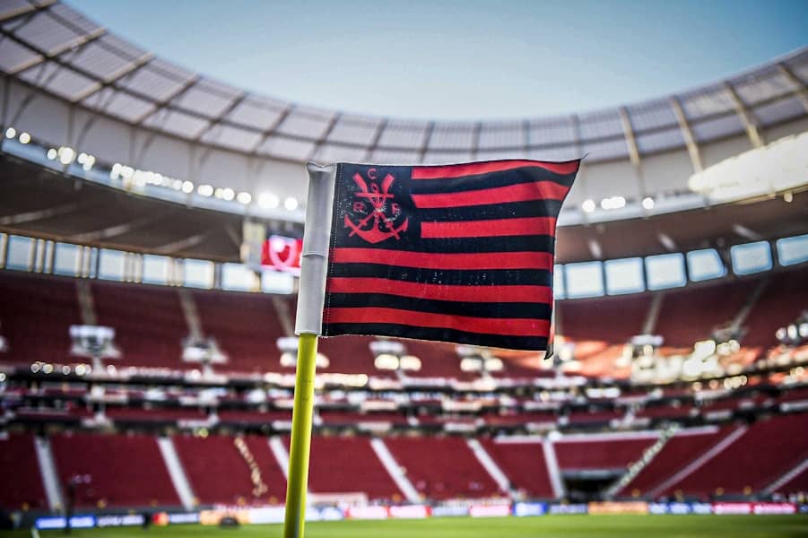 Erik ten Hag otkriva da li će Antoni igrati za Bajer Leverkusen – Šta Holanđanin kaže o saradnji i budućnosti Brazilca