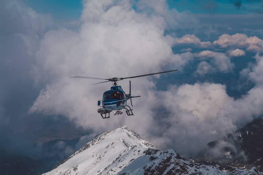 Hitno: Helikopter OS BiH upućen u Crnu Goru za gašenje požara — regionalna pomoć BiH, Srbija, Hrvatska