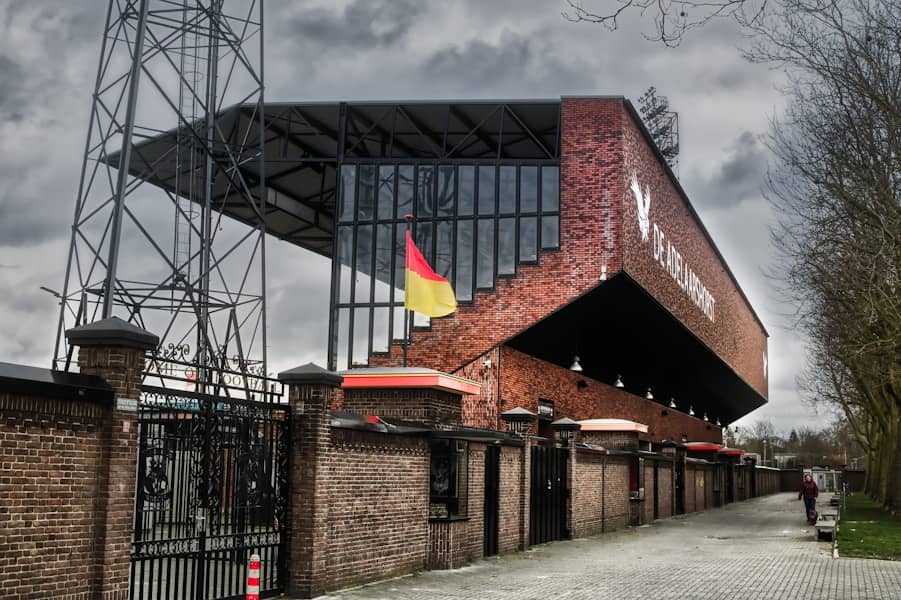 Ajaks šokiran u Deventeru: Go Ahead Eagles remizirali 2:2 u drugom kolu Eredivizije