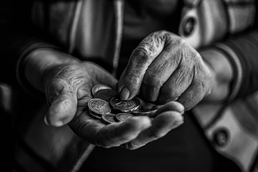 Sutra u RS: Isplata avgustovskih penzija 167 miliona KM – Penzije uvećane za 3% (9. septembar)