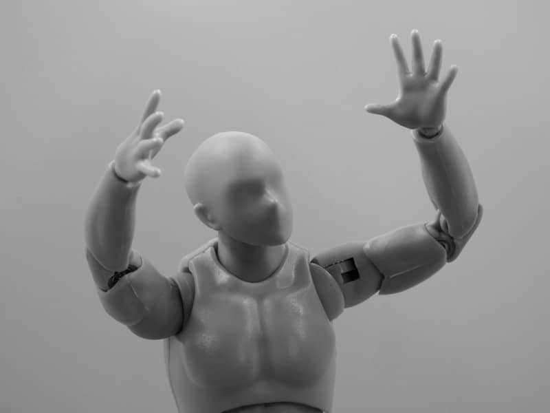 Humanoidni robot Adam svira keytar na VOYAGEX festivalu u Changchunu — PNDbotics, testni model i kontroverzne reakcije