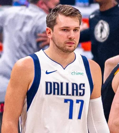 Luka Dončić razbio Jutu: tripl-dabl 45/14/11 vodi Lejkerse do pobede u Solt Lejk Sitiju