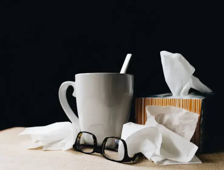 Alarm u Srbiji: Grip i COVID-19 rastu — simptomi, kada očekivati epidemiju i važnost vakcinacije